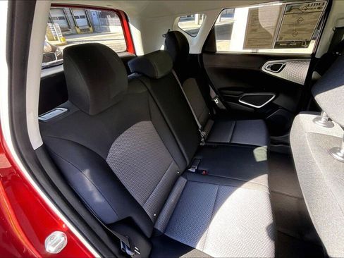 Used 2020 Kia Soul LX FWD image 15