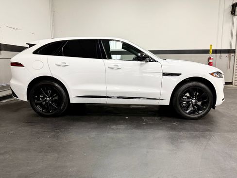 Used 2024 Jaguar F-PACE R-Dynamic S image 5