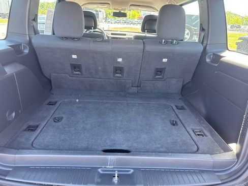Used 2012 Jeep Liberty Sport w/ Driver Convenience Group AWD/4WD image 10