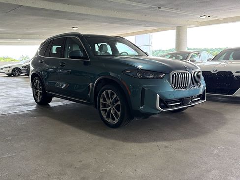 Used 2024 BMW X5 sDrive40i w/ Premium Package RWD image 5