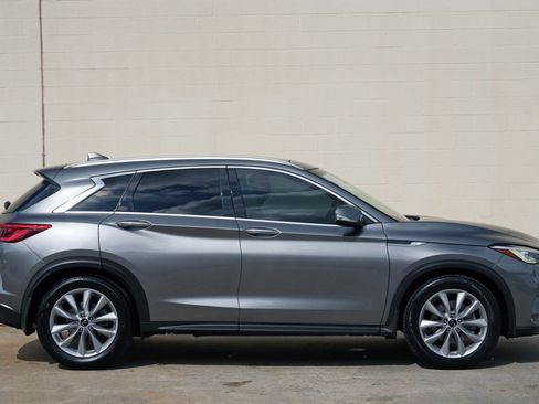 Used 2020 INFINITI QX50 Luxe w/ Navigation Package FWD image 55