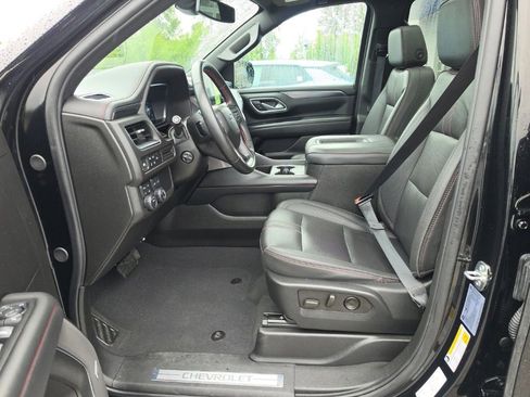 Used 2024 Chevrolet Suburban RST w/ Luxury Package AWD/4WD image 22