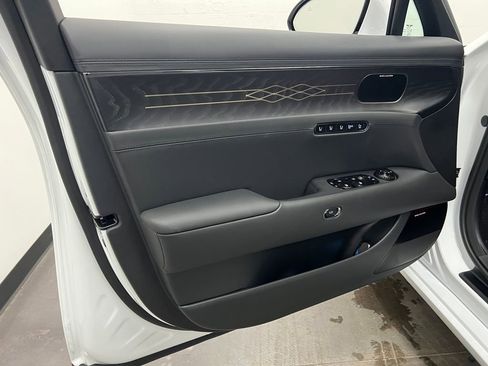 New 2026 Genesis G90 3.5T Prestige image 27