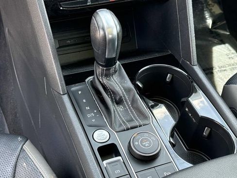 Used 2022 Volkswagen Atlas SEL Premium AWD/4WD image 23
