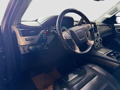 Used 2018 GMC Yukon Denali w/ Denali Ultimate Package image 10