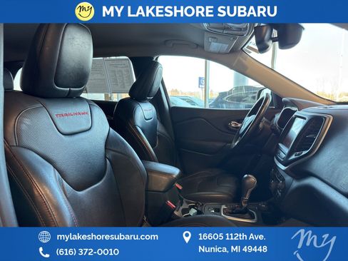 Used 2015 Jeep Cherokee Trailhawk w/ Comfort/Convenience Group image 29