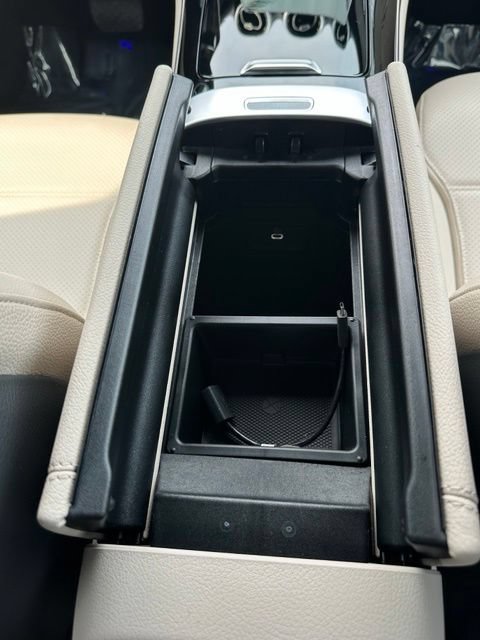 Certified 2025 Mercedes-Benz GLC 350e 4MATIC image 33