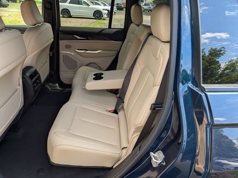 New 2026 Jeep Grand Cherokee Limited w/ Limited Altitude Package AWD/4WD image 13