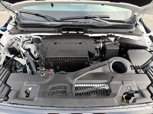 Used 2025 Honda Pilot Sport image 28
