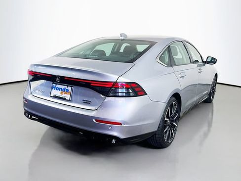 Used 2024 Honda Accord Touring image 8