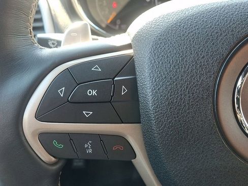 Used 2016 Jeep Grand Cherokee Overland AWD/4WD image 22