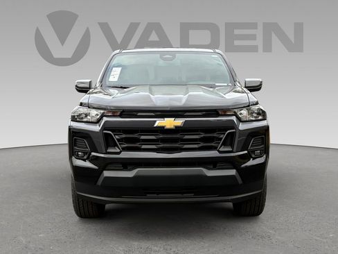 New 2024 Chevrolet Colorado LT w/ LT Convenience Package II image 25