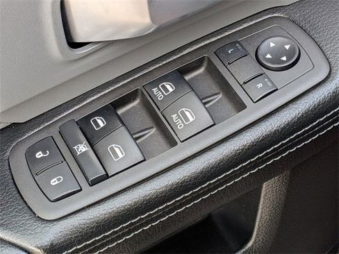 Certified 2022 RAM 2500 Big Horn w/ Snow Chief Group image 20