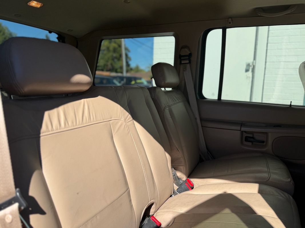 Used 2001 Ford Explorer Eddie Bauer AWD/4WD image 9
