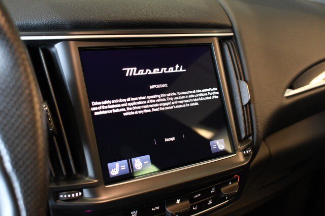 Used 2023 Maserati Levante GT AWD/4WD image 36