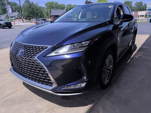 Used 2022 Lexus RX 450hL Luxury w/ Cold Area Package (CT) AWD/4WD image 5