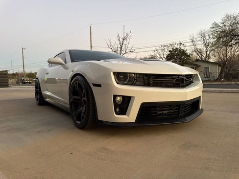 Used 2014 Chevrolet Camaro ZL1 RWD image 29