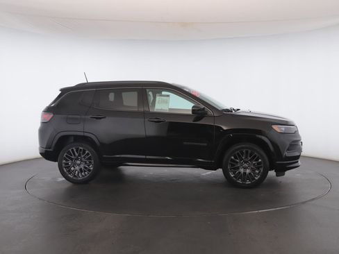 Used 2022 Jeep Compass High Altitude AWD/4WD image 25