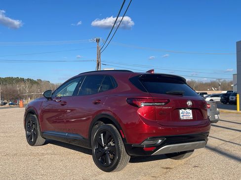 Used 2022 Buick Envision Essence w/ Technology Package I image 6