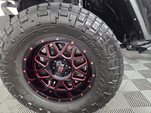 Used 2023 Jeep Wrangler Unlimited Rubicon image 10