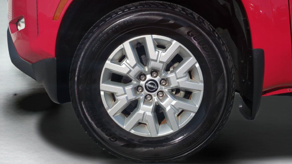 Certified 2022 Nissan Frontier SV w/ Technology Package RWD image 26