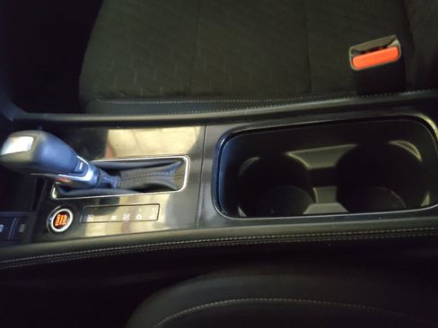 Used 2022 Nissan Kicks SV FWD image 26