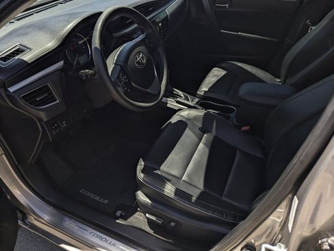 Used 2016 Toyota Corolla LE Premium w/ Body Protection Package #1 FWD image 9