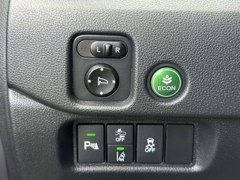 Certified 2020 Honda Pilot Touring image 31