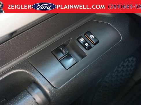 Used 2014 Toyota FJ Cruiser 4WD w/ Convenience Package image 29