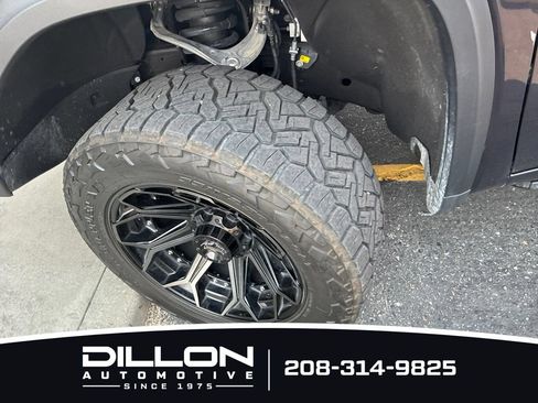Used 2023 GMC Sierra 1500 AT4X AWD/4WD image 10