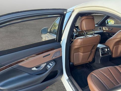 Used 2018 Mercedes-Benz S 560 Sedan image 14