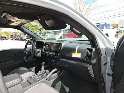 New 2026 Nissan Frontier SV w/ SV Convenience Package image 11