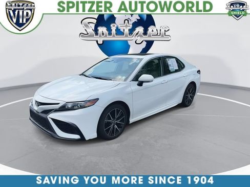 Used 2023 Toyota Camry SE w/ Cold Weather Package FWD image 6