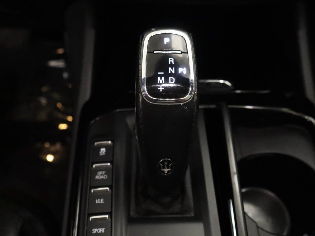 Used 2023 Maserati Levante Modena AWD/4WD image 9