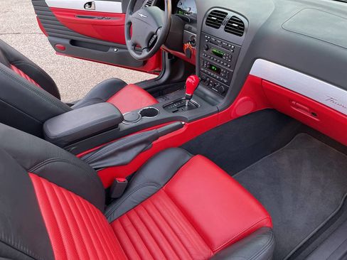 Used 2002 Ford Thunderbird Deluxe RWD image 6