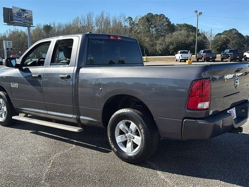 Used 2017 RAM 1500 Express image 6