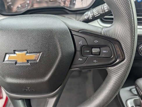 Used 2025 Chevrolet Trax LS image 16