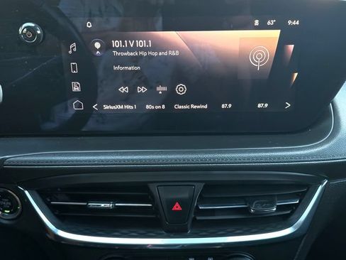 Used 2024 Buick Encore GX Preferred FWD image 10