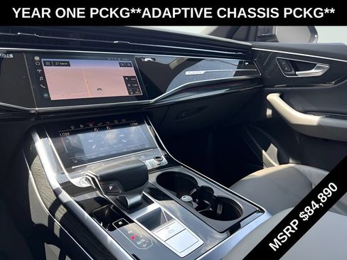Used 2019 Audi Q8 Prestige w/ Adaptive Chassis Package AWD/4WD image 52