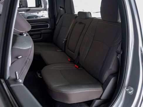 Used 2024 RAM 2500 Big Horn w/ Sport Appearance Package image 34