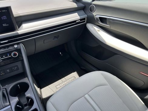 New 2026 Hyundai Sonata SE FWD image 18