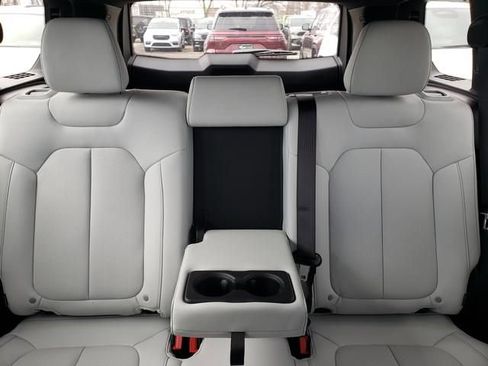 New 2026 Jeep Cherokee Limited AWD/4WD image 15