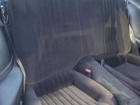 Used 1991 Pontiac Firebird Coupe RWD image 39