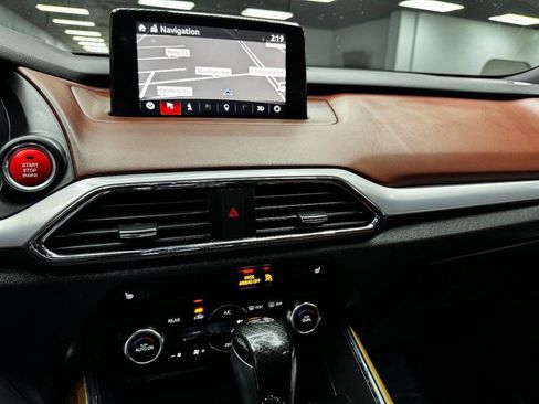 Used 2017 MAZDA CX-9 Signature image 25