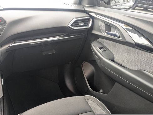 Used 2021 Chevrolet TrailBlazer LT w/ Convenience Package image 18