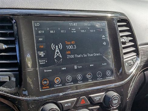 Certified 2021 Jeep Grand Cherokee Limited X image 17