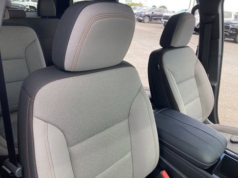 New 2026 Chevrolet Traverse LT w/ Enhanced Driving Package image 36