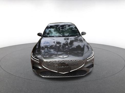Used 2025 Genesis G70 2.5T image 4