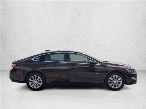 Used 2021 Chevrolet Malibu LT FWD image 4