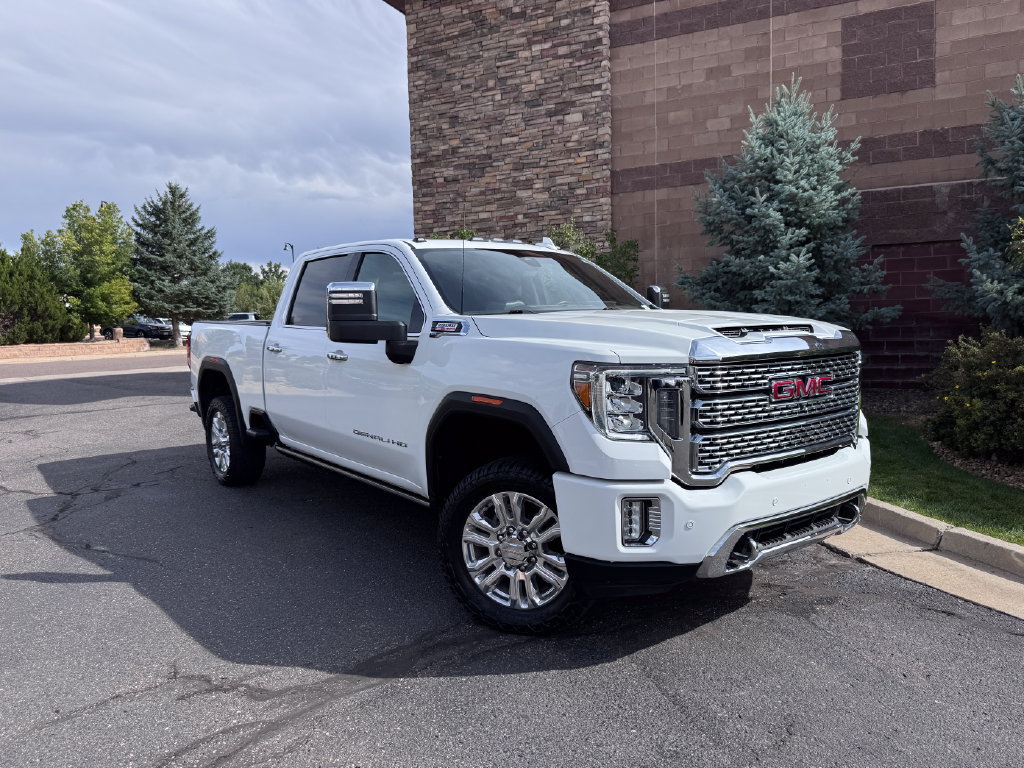 Used 2021 GMC Sierra 2500 Denali AWD/4WD image 2